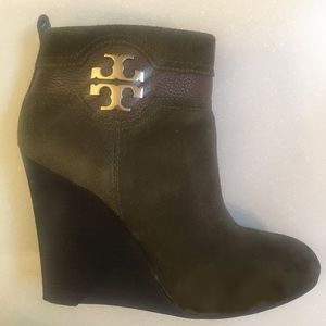 Tory Burch boots size 9